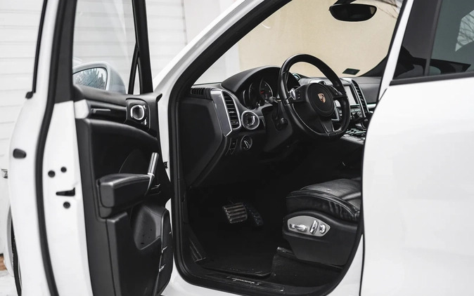 Porsche Cayenne cena 194999 przebieg: 139980, rok produkcji 2014 z Chełm małe 781